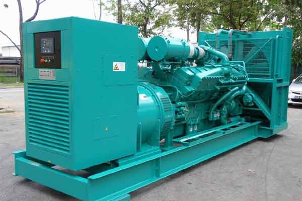 河池柴油发电机组电压不稳定怎样维修？