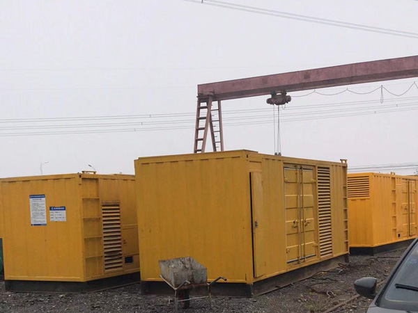 河池100kw柴油发电机组每小时油耗？