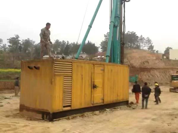 河池如何判断水冷式机油散热器密封件是否需要更换？